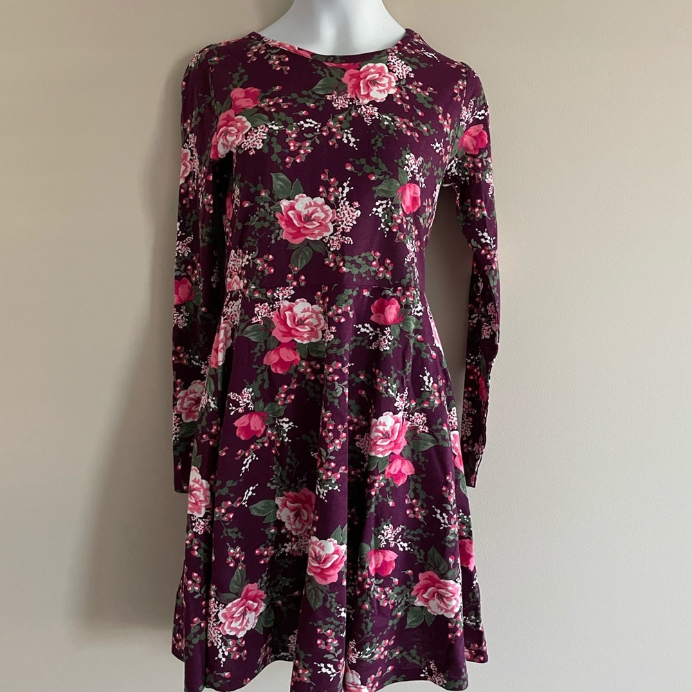 🚨Sold🚨Long Sleeve Floral print Dress size 10–12